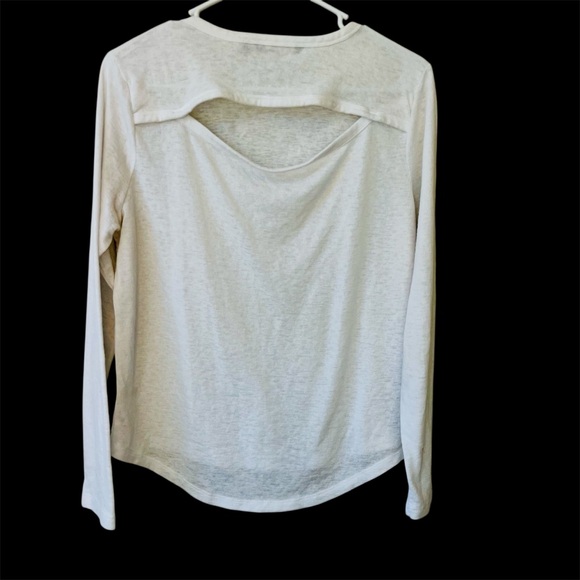 Athleta Long Sleeve Top White Breezy Back Cut Out Shirt Size XS EUC - Picture 3 of 7